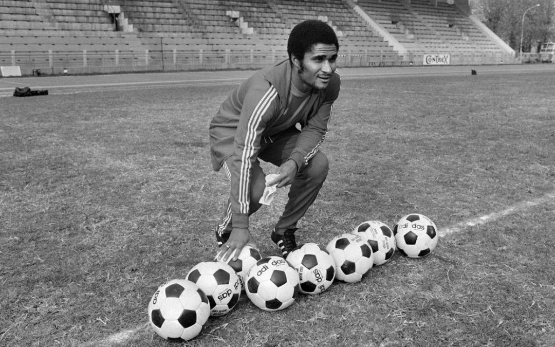 Viaggio nella vita dei campioni con AiCS e Daniele Masala, nacque oggi Eusébio da Silva Ferreira