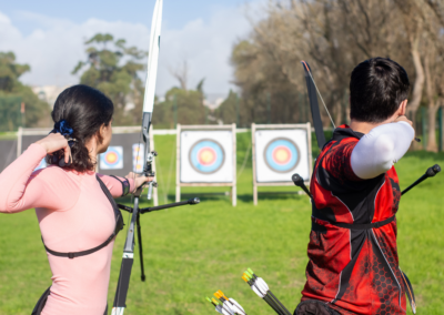Il tiro con l’arco, tra sport e cultura: in Maremma, due giorni di gare e incontri sulla disciplina tra Medioevo e spettacolo