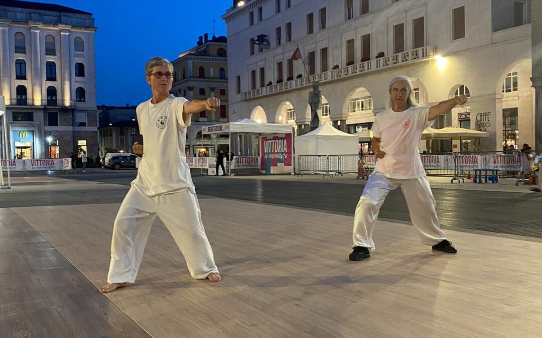 Brescia, il T’ai Chi ha conquistato piazza vittoria