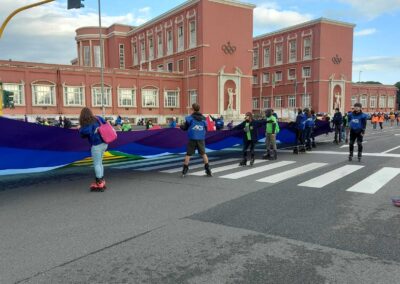 Corsa di Miguel, in 13.000 sulle strade di Roma: AiCS dà il via alla giornata di festa con la camminata sotto la bandiera della pace