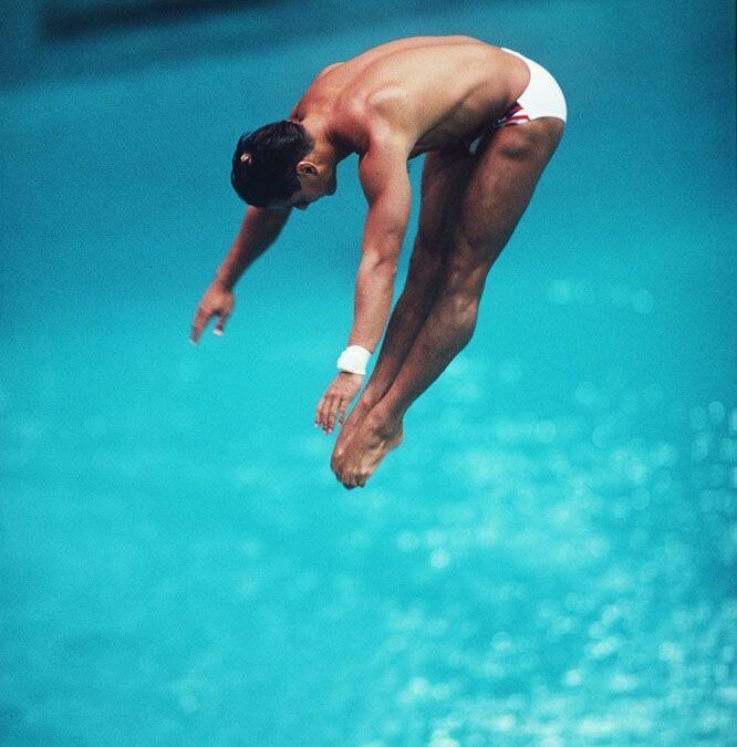 Viaggio nella vita dei campioni con AiCS e Daniele Masala: nasce oggi Greg Louganis