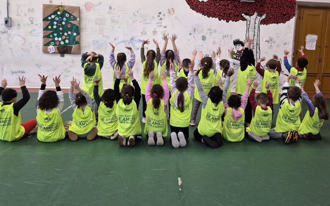 Sport di squadra e alimentazione sana a scuola: dai piccoli ai più grandi, viaggio sportivo tra i territori e a lezione di “merenda sana”