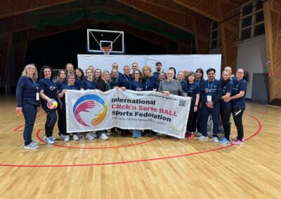 Catch’n Serve Ball, al campionato CSIT in Finlandia brillano le squadre italiane: le Mamasharks di Aprilia vincono l’argento e Forlì protagonista nel fair play