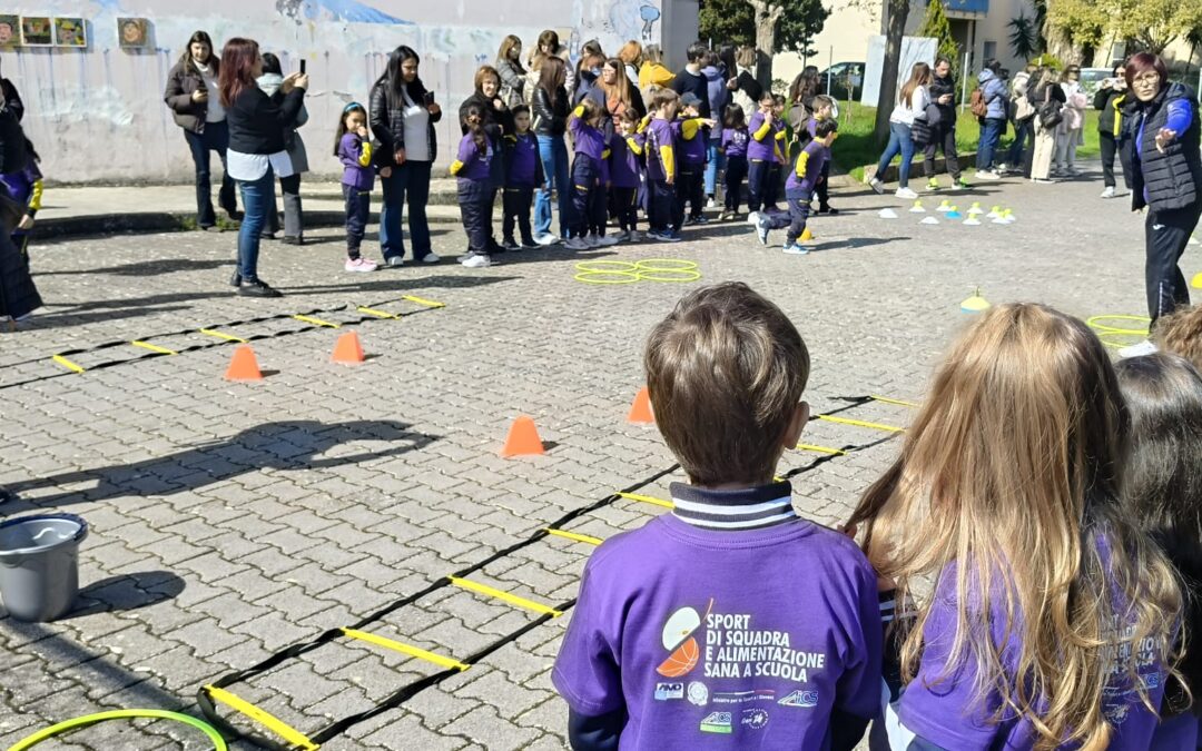 Sport di squadra e alimentazione sana a scuola: gli incontri con i medici nelle scuole di tutta Italia