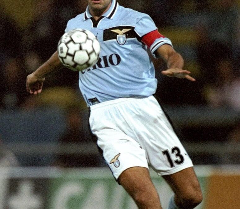 Viaggio nella vita dei campioni con AiCS e Daniele Masala: nasce oggi Alessandro Nesta