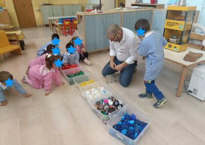 Dal riciclo alla cura: al Gemelli arriva una libreria nata dai tappi raccolti dai bambini con AiCS Ambiente