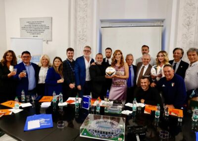 Sport e solidarietà, a Napoli il “Derby dei Campioni” con AiCS